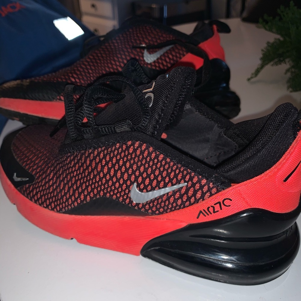 Nike Air Max 270 Youth Size 2.5